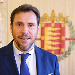 Óscar Puente Santiago