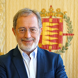 Manuel Saravia Madrigal